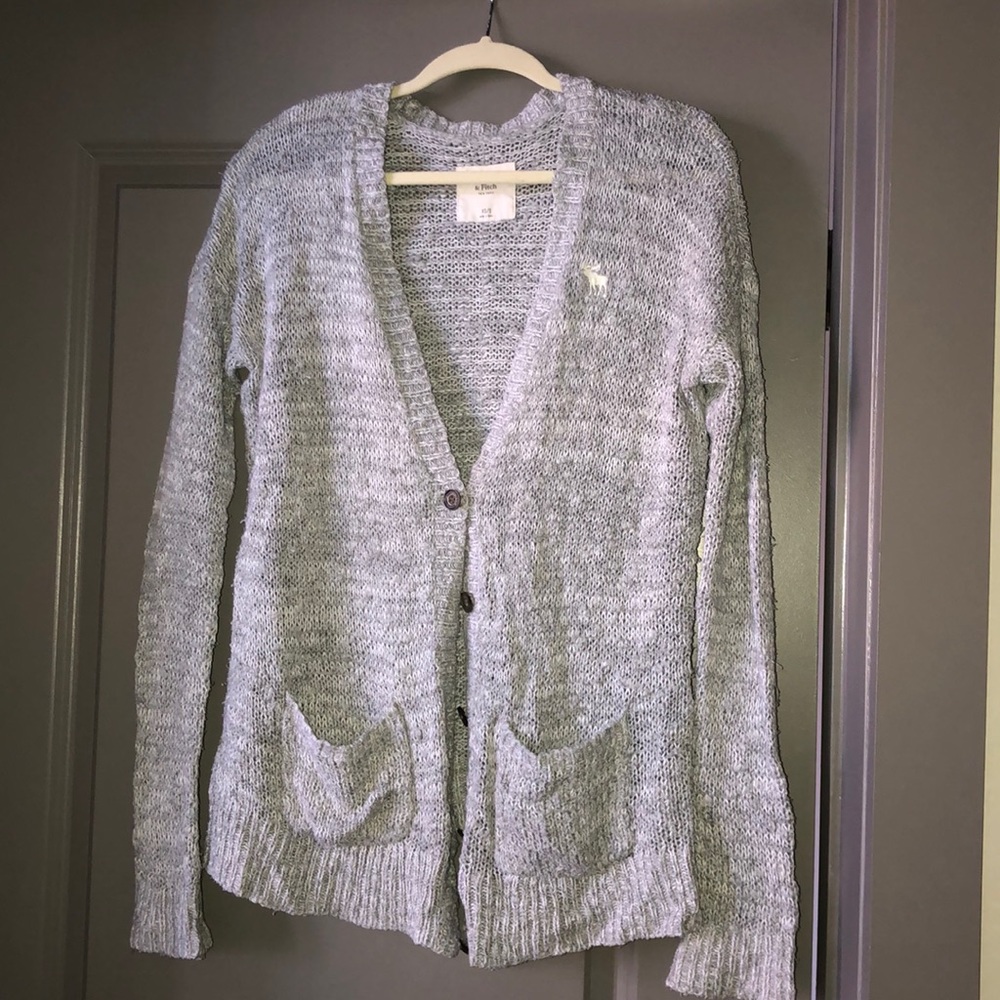 Super cozy Grey Abercrombie & Fitch Cardigan